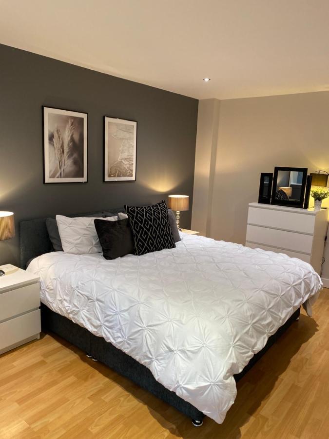 City Centre Modern Studio Apartment - Westone Free Wifi, Gym Access, Netflix Sheffield Exterior foto